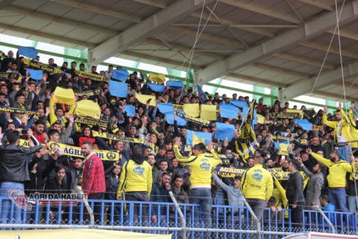 Ağrı 1970 Spor Muş Menderes Spor'u Yenerek Şampiyon Oldu!