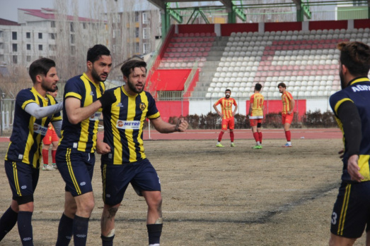 Ağrı 1970 Spor Silopi 1960 Spor Maçından Kareler