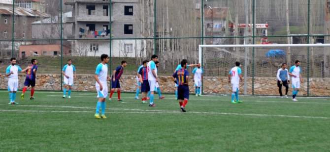 Hizan'da futbol turnuvası düzenlendi