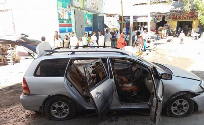 Somali’de insani yardım vakfında patlama: 2 yaralı