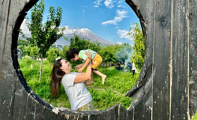 Ağrı Dağı ihtişamıyla göz kamaştırıyor