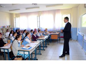 Hizan'da 'Meslek Tanıtım' Semineri