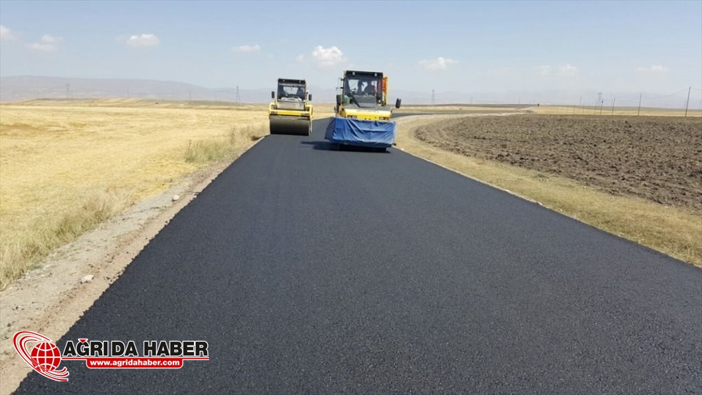 Eleşkirt'te Yol Çalışmaları Devam Ediyor