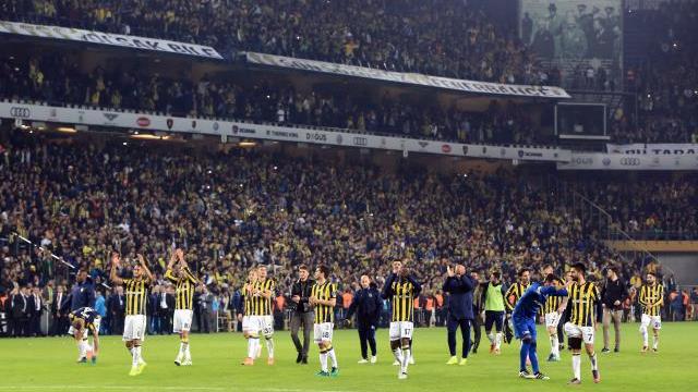 Fenerbahçe son 5 sezonda Kasım aylarında bugüne kadar maç kaybetmedi ?