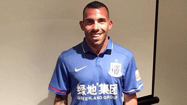 Çin Süper Lig ekibi Shanghai Shenhua Carlos Tevez'i kadrosuna kattı !