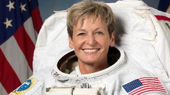 Kadın Astronot Uzay'da Yürüyüş Rekorunu Kırdı !