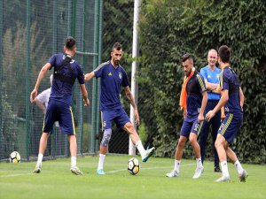 Fenerbahçe, Hazırlık Maçında Evinde Cagliari'yi Ağırlayacak