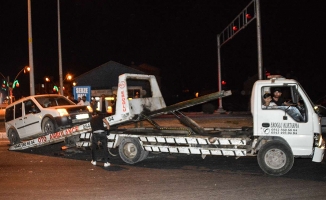 Ağrı'da trafik kazasında iki kişi yaralandı